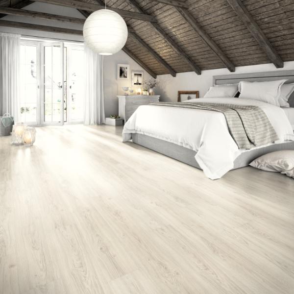 EGGER HOME 8/32 Large Dub Matera biely EHL184 N 8 mm AC4/32 4V 1-lamela CLIC it! (Art. 417831)